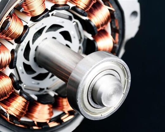Diff between Dynamo and DC Motor